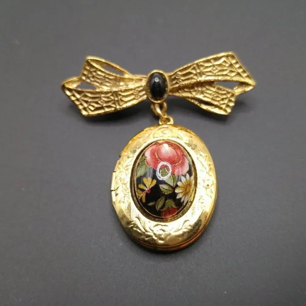 1928 Company Vintage Locket Brooch, Floral Cabochon, Photos 1